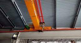 Hệ cấp điện ngang cầu trục, cổng trục 5 Hệ cấp điện ngang kiểu ray điện 3P