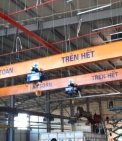 Cầu trục 2 tấn, khẩu độ 14 mét, chạy dài 45 mét 13 Cầu trục dầm đơn 2 tấn