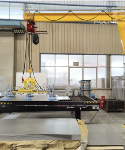 Cầu trục lắp đặt thiết bị hút chân không